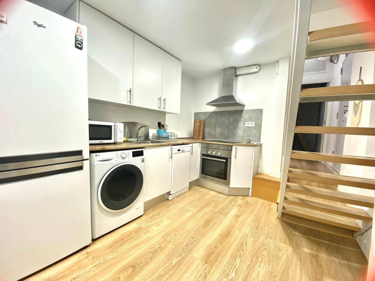 Duplex En El Centro De Madrid Appartamento Esterno foto